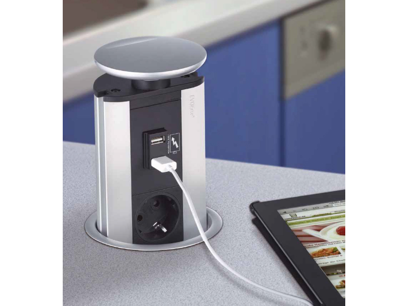 EVOline Port Steckdose 3-fach mit 2x USB Charger, Farbe ähnlich,  Einbau