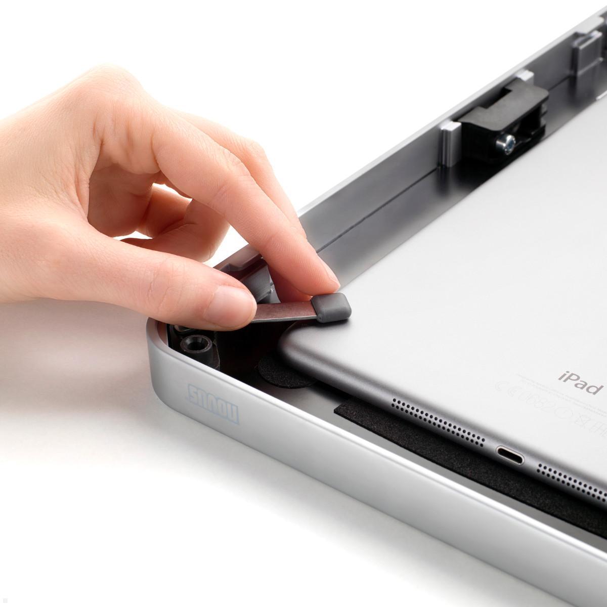 Novus POS TabletSafe iPad 10,2" (881+1418+000), Einlegen des iPad