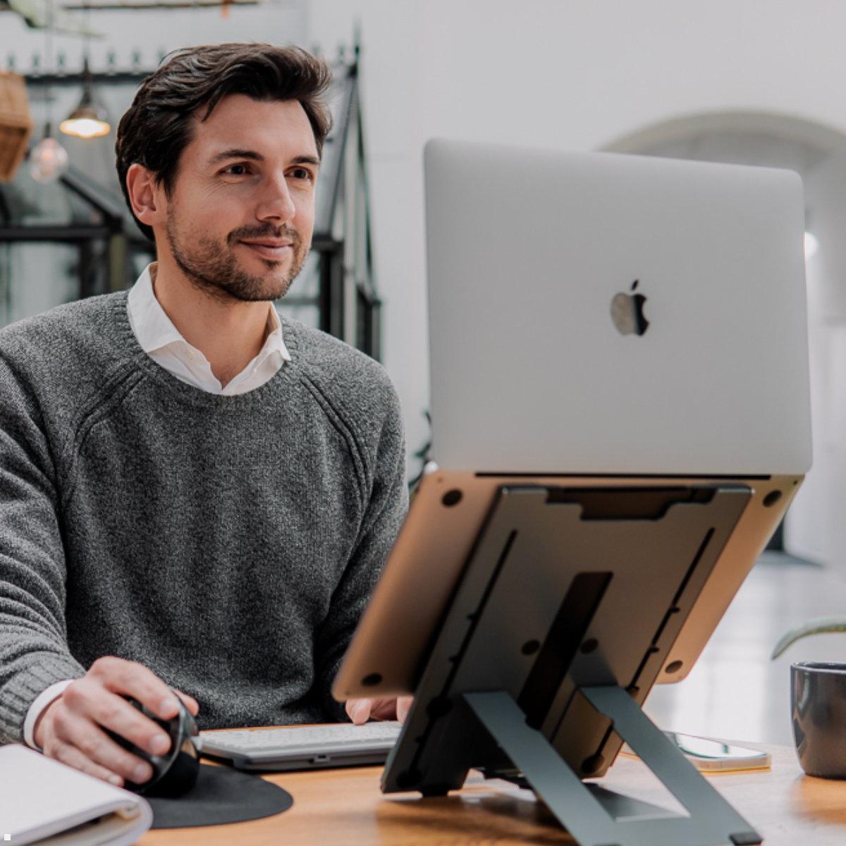 BakkerElkhuizen Laptopständer / Tabletständer Ergo-Q Hybrid Pro (BNEQHPDG) Anwendung Homeoffice