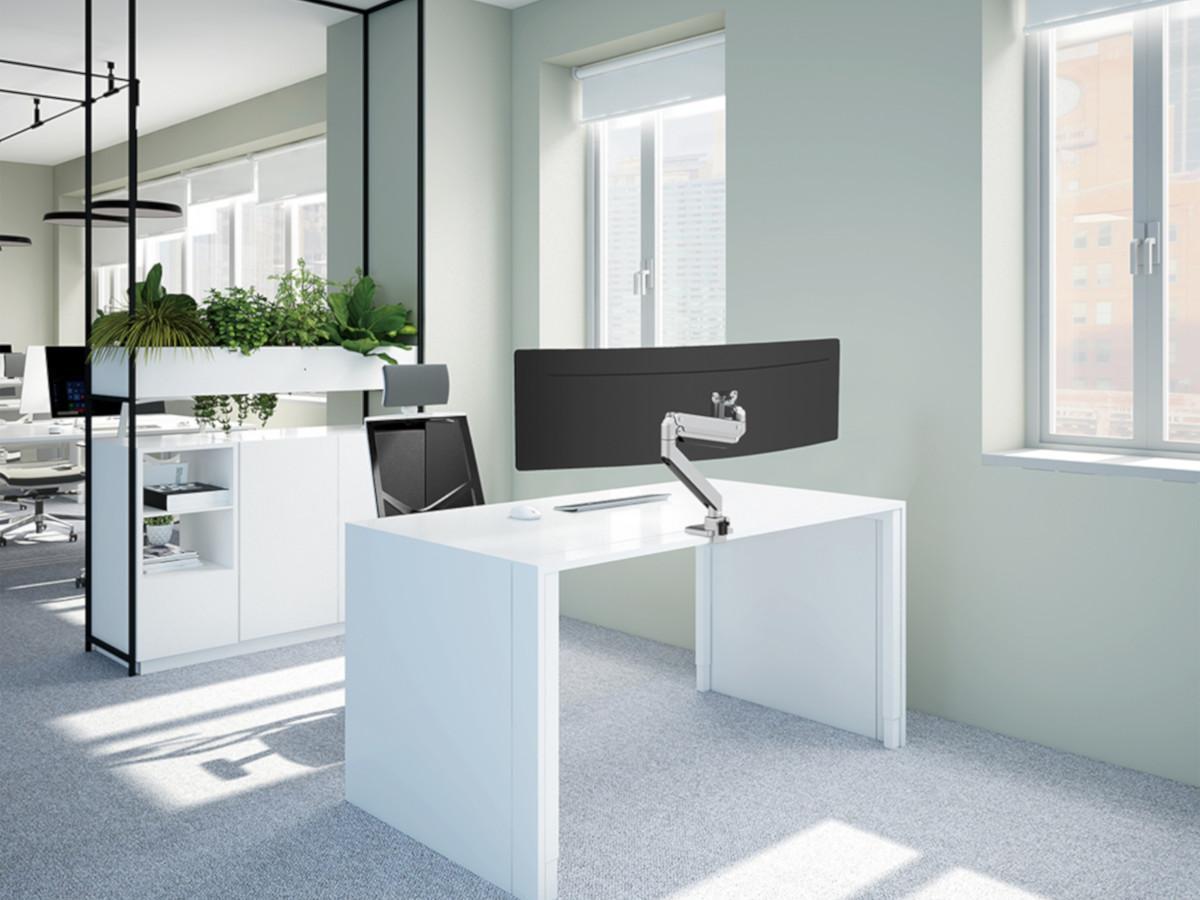 NewStar NM-D775SILVERPLUS Tischhalterung für Curved Monitore bis 49“, silber Beispiel Office